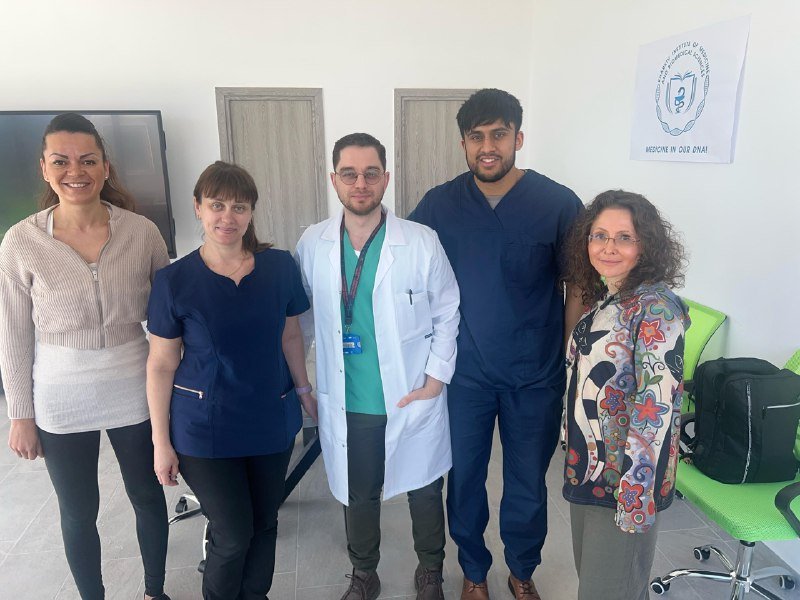 International students studying medicine at KHIM in Ukraine